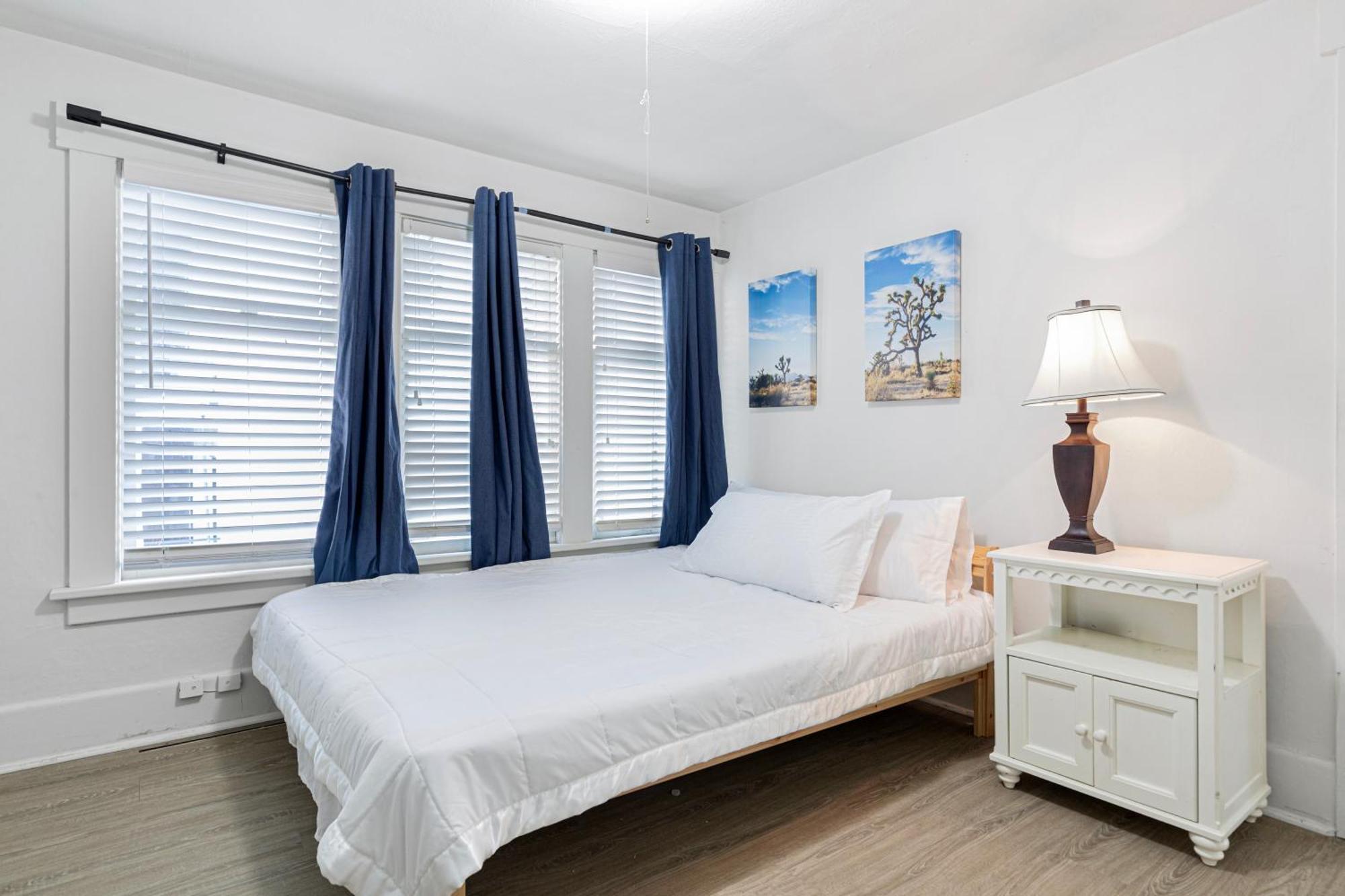 Vintage 3 Bedroom Home In Prime Eastlake Seattle With Private Parking Luaran gambar