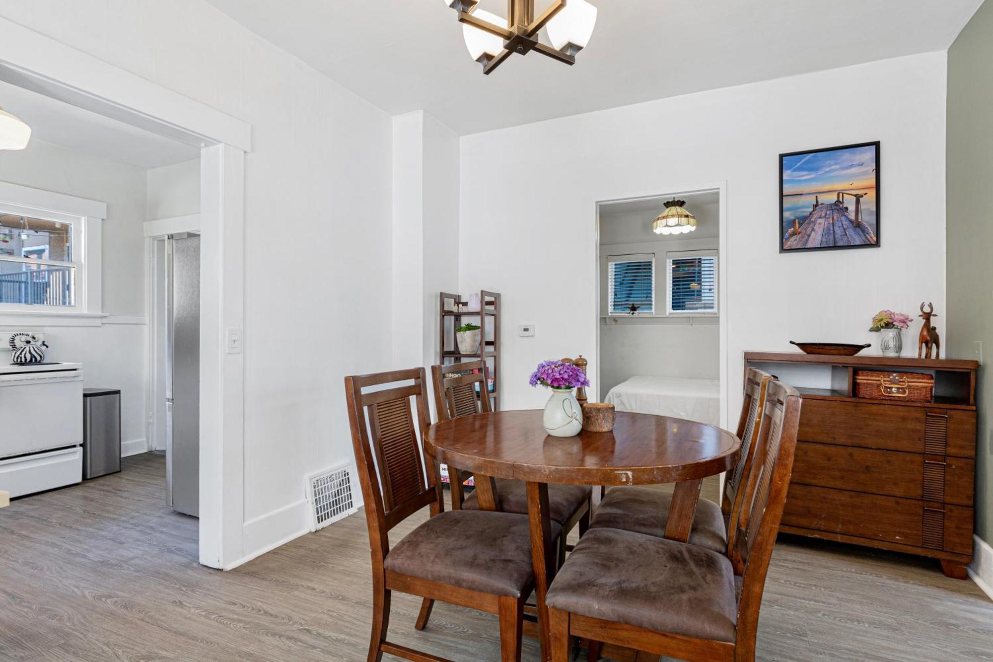 Vintage 3 Bedroom Home In Prime Eastlake Seattle With Private Parking Luaran gambar