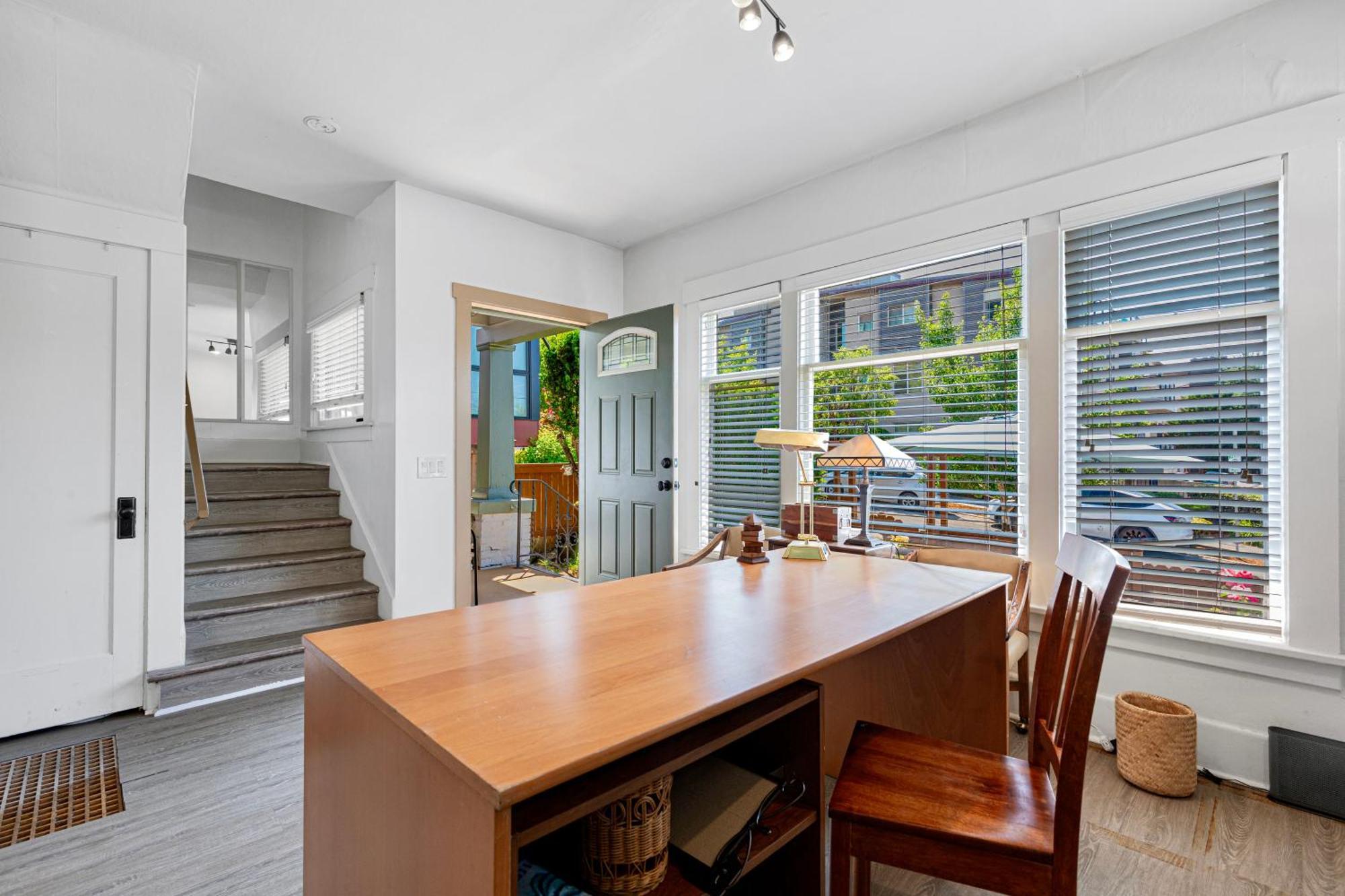 Vintage 3 Bedroom Home In Prime Eastlake Seattle With Private Parking Luaran gambar